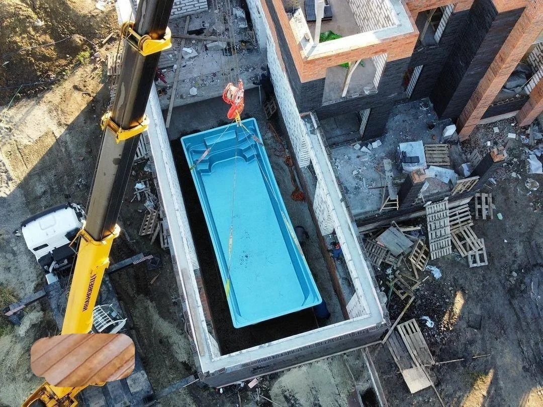 Laguna 9 — зона отдыха у бассейна в Набережных Челнах